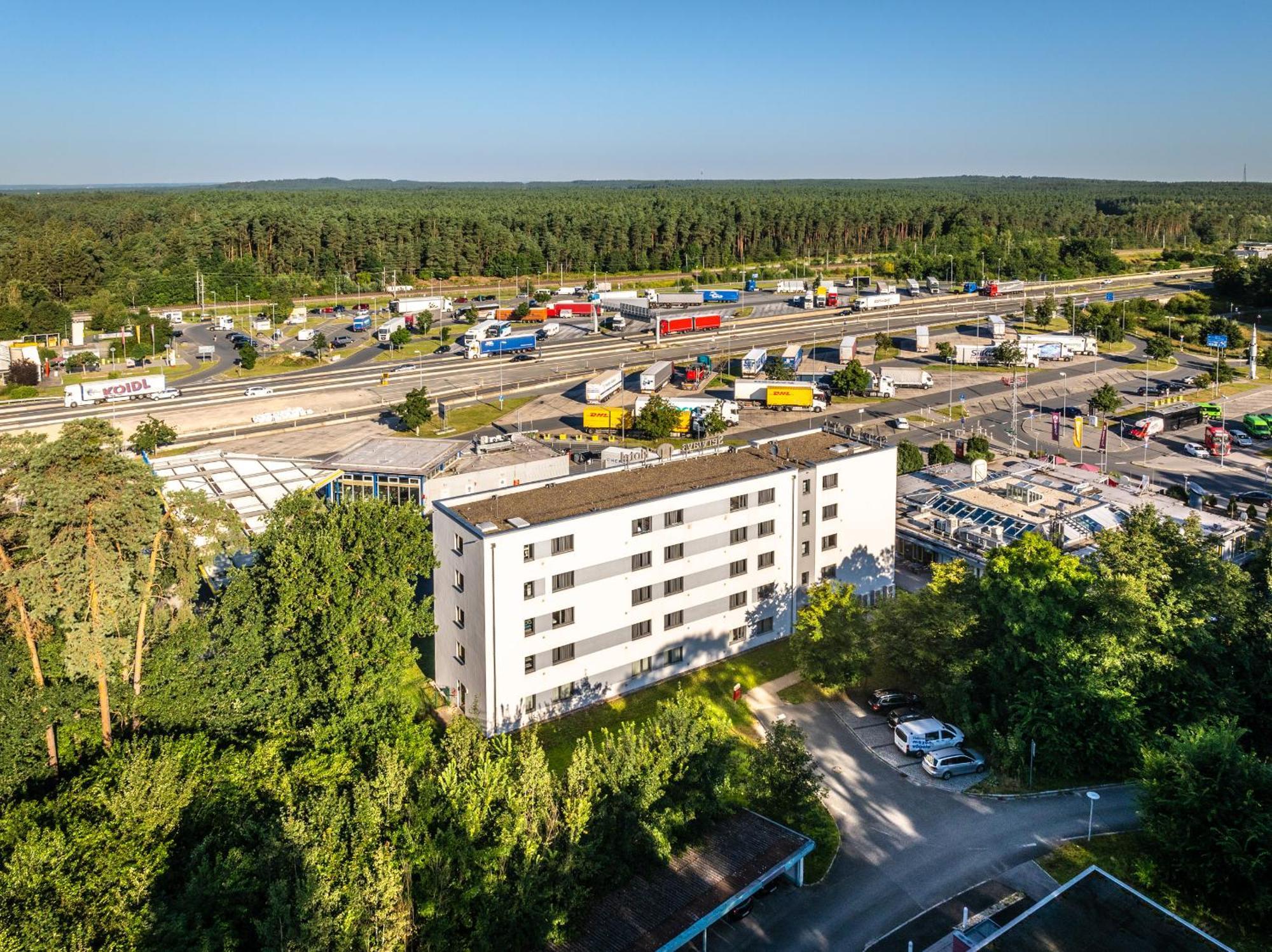 Serways Hotel Feucht Ost Exteriér fotografie